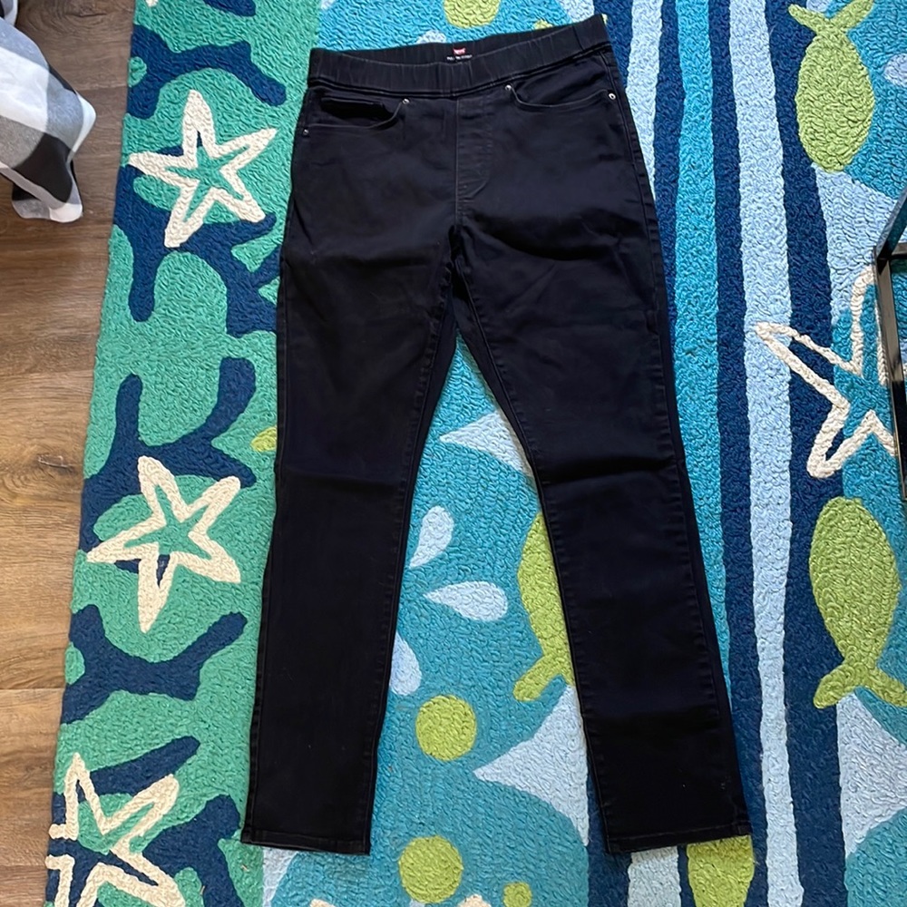 Levi black denim pull on skinny jeans